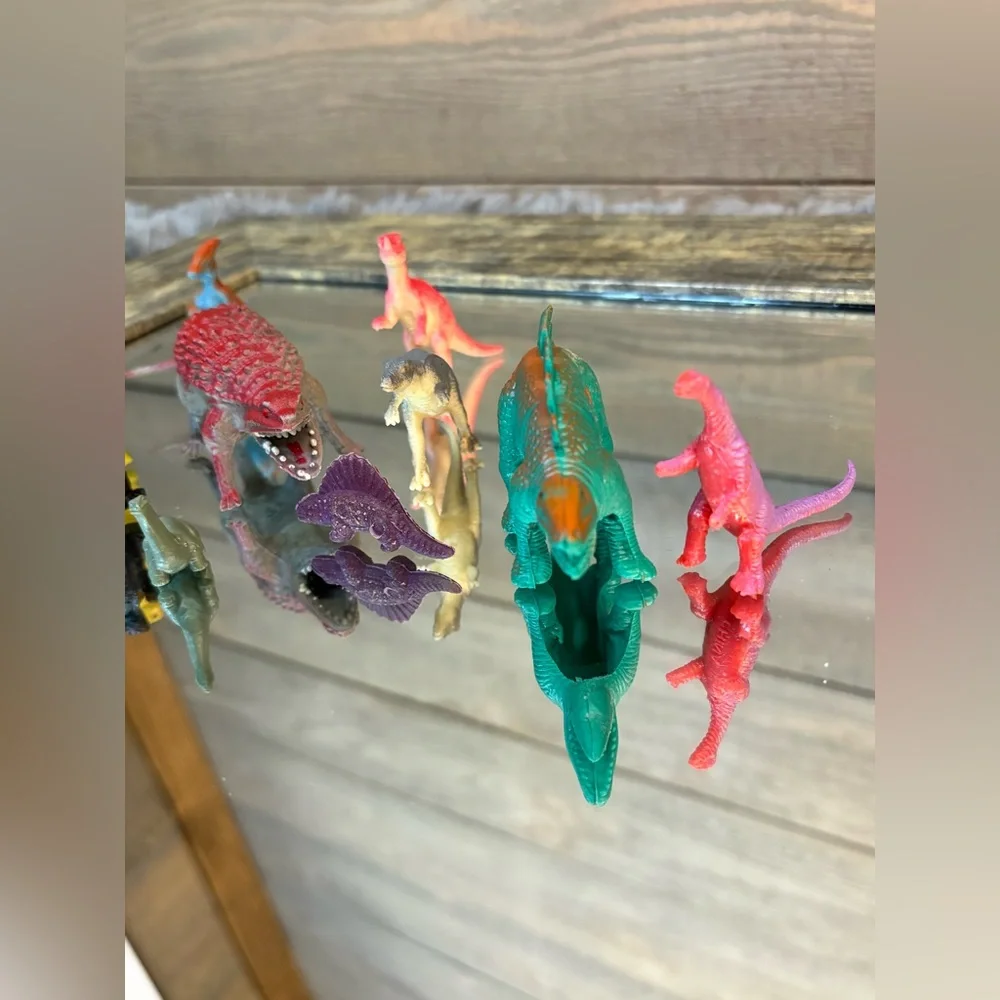 Dinosaur Figurine Set of 11 Rubber & Plastic Colorful Cake Toppers Toy Lot